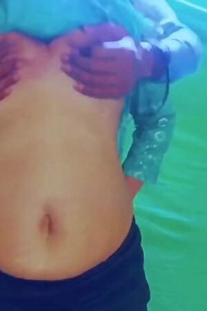 Desi Village Girlfriend Ne Apne Boyfriend Ko Ghar Pe Bula Kar Chudayi Karwa Li Hot Hindi Sex Mms