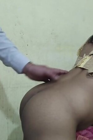 Mature Indian Girl having Hot Hardcore Sex with her Desi College Love - Full Hindi Porn