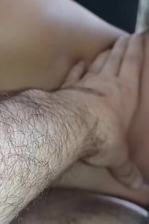 Deep Blowjob, she Loves to Swallow the Dick with Lots of Hot Milk