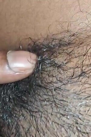 Sex in the Train - मेरी चूत फाड़ दो