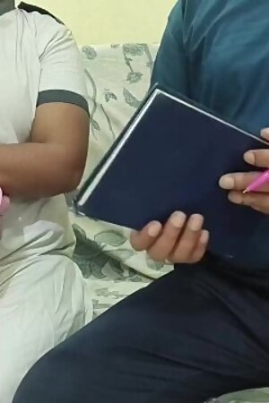 Tusion me Padane Ahi Ladaki Ko Teacher Ne Apane Ghar Par Bulakar Choda