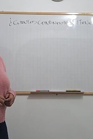 Me Masturbo En Clase, Esta Docente Madura me Pone Muy Cachonda