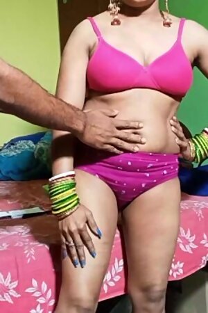 Fucked with Hot Sexy Girl who came to Sell Panty ! Real Hindi Porn Video