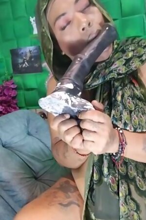 يتم القبض على المتحولين جنسياً في مصر العربية من قبل زوج والدته وهو يصنع مقاطع فيديو ويفكر فيك Yatim