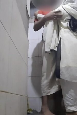 Desi Hot Girlfriend Ke Sath Masti. Desi Girlfriend and Boyfriend Sex in Washroom