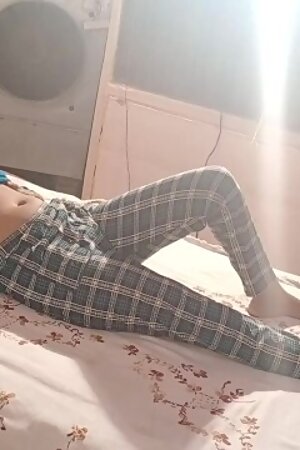 Horny Indian Mature Couple having Intimate Missionary Desi Sex, Cum out of Pussy