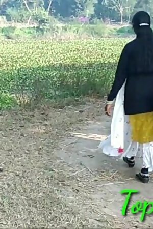 Desi Cute Village Girl Fucking in City. || गाँव की देसी लड़की को शहर ले जाकर चोदा ।