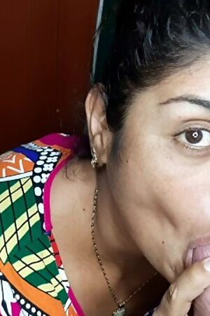 My Stepmom gives me a Blowjob in the Kitchen