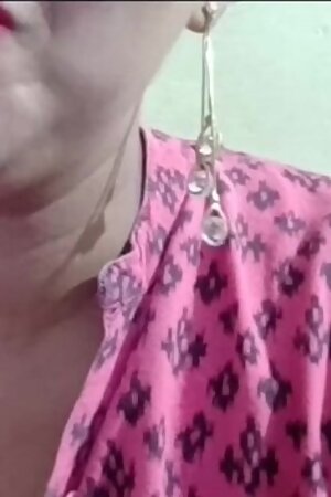 Hott Aish Dirty Talking by Aunty at Night Time