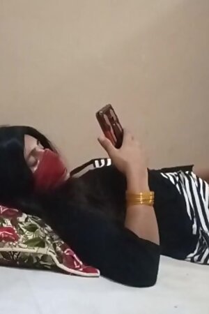 Indian Desi Girl Fucks with Step Brother in Hindi Audio Bhai Bahan Ki Chudai