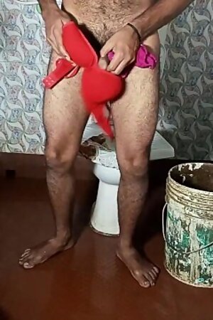 Bhabhi C0ught Devar Masturbating with her Bra Panty