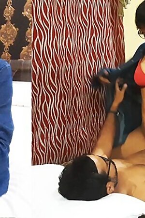 Bahu Ne Sasur Ka Land Chut me Liya - Real Indian Sex