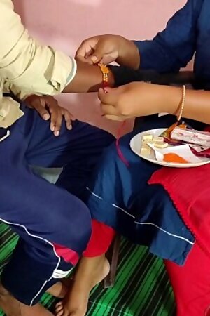 On Rakshabandhan, Didi Asked for a Big Cock for her Pussy as a Gift 
