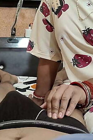 देसी जोड़े ने रात में किया रोमांटिक सेक्स, इंडियन हिंदी पोर्न