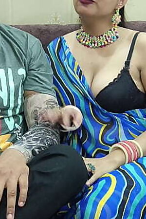 Desisaarabhabhi - Desi Indian khubsurat maal dekh sali ne Ghar pe akela dekh jija ko in hindi audio