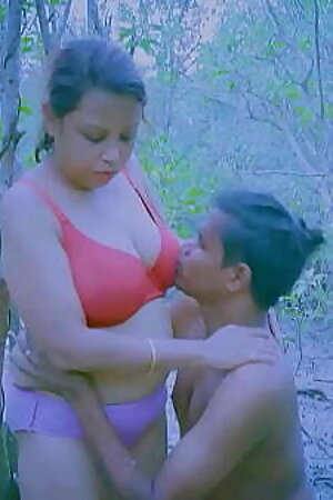 Desi Beautiful Girl Fucked In Jungle