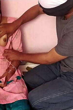 गांव सौतेले बहन भाई घर पर कोई नहीं होने पर चुदाई किया