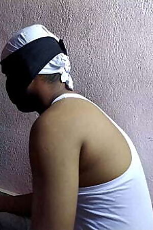 ग्रेड बढ़ाने के लिए स्कूल गर्ल टीचर से चुद गई