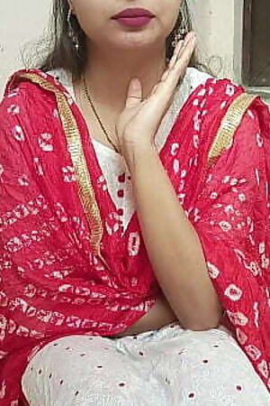 Desi step brother and step sister real sex Didi caressed the little cock and then got his pussy licked in Hindi audio