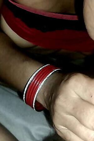 Beautiful Girlfriend Fucking like a Bitch - QUEEN SONALI