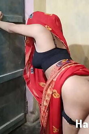 Indian Bhabhi Red saree sex