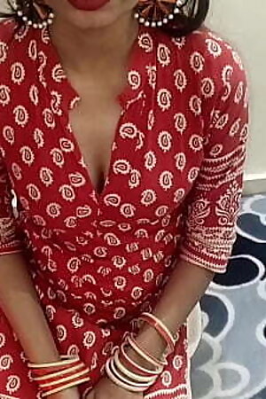 Desi Indian village bhabhi ne khula parlour officer ko Rishwat na Dene par aapni gaand marwai xxx Hd in Hindi audio