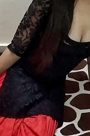 Indian Girlfriend seducing boyfriend to fuck her, teenage gf sneaks her boyfriend into her room to fuck, hard sex, saara