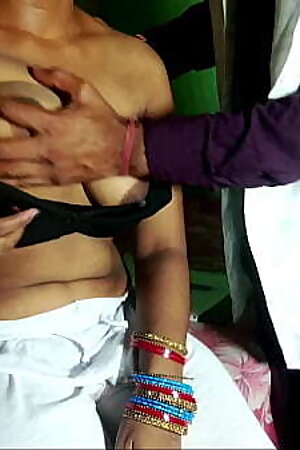Doctor fucks patient girl'_s pussy in hindi voice