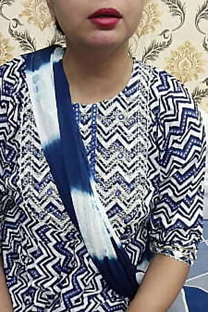 hot xxx kaam wali (maid) fucked hard until orgasm with hindi audio