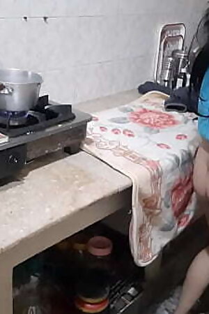 Desi kitchen sex with hot stepsister, Clear hindi audio and hindi dirty talks