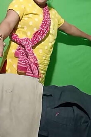 साहब जी धीरे - धीरे चोदो बहुत दर्द हो रहा है मैं आपकी नौकरानी हूं बीवी नहीं जो इतना जोर से पेल रहे हो