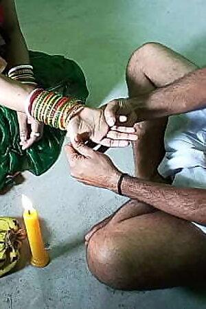 ढोंगी तांत्रिक बाबा ने अपनी भक्त को पूजा के बाद चोदा ! हिंदी डर्टी टॉक