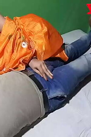 इतनी जोर से मत चोदो देवरजी नहीं तो मेरी चू त फट जायेगी हिंदी आवाज में