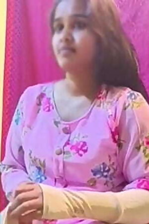 हॉट देसी कॉल गर्ल को होटल में ले जाकर चुदायी