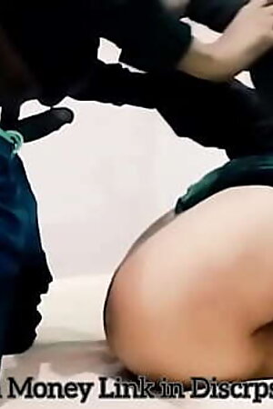 दर्द नही होता है छोटे मजा आता है तो तेज तेज चोद