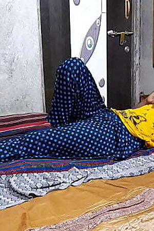 18 Year Old Indian Tamil Couple Fucking With Horny Skinny Sex Guru Giving Love To GF - Full Hindi