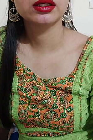 Xxx Indian Desi Maa ne Sex ki Lat Laga Di. Full Hindi Video XXX Big Boobs saarabhabhi6 roleplay in Hindi audio