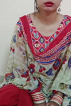 नई चूत को चोदा घर मे जब रात मे कोई नही था रूम मे saarabhabhi6