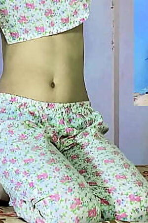 Desi Indian girlfriend real sex