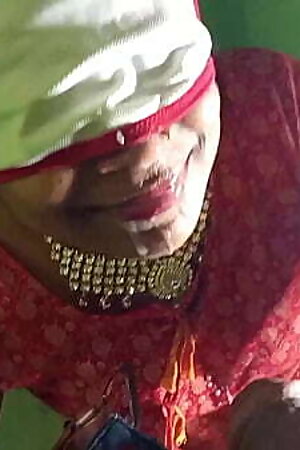 भाभी ने पड़ोसी को मुख-मैथुन दिया जब तक चेहरे की Creampie