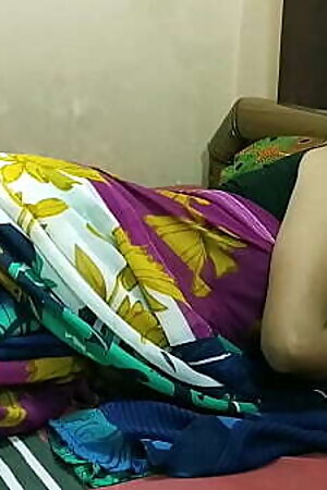 Desi bhabhi XXX sex relation with handsome thief! Fuck me hardly!