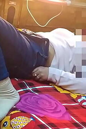 Indian hot teen sex! Real Hindi sex