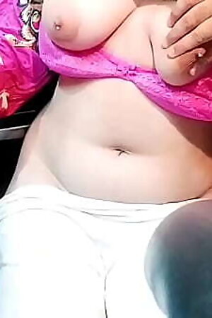 INDIAN REAL GIRLFRIEND BOYFRIEND ANAL SEX IN CAR WITH CLEAR HINDI AUDIO