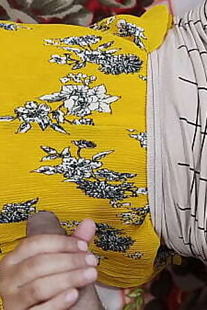 Indian Desi young couples having a romance with clear Hindi audio girlfriend pussy fuck with boyfriend