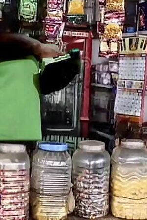Haryana Shopkeeper seduce a poor women for borrow xxx porn Hindi audio