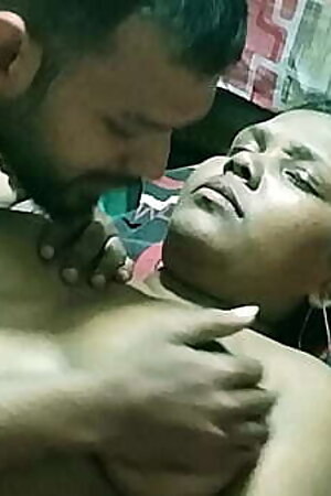 Village girl caught by boyfriend while fucking with step cousin with clear hindi audio