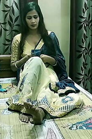 Beautiful Indian bengali bhabhi having sex with loan agent! Best Indian web series sex