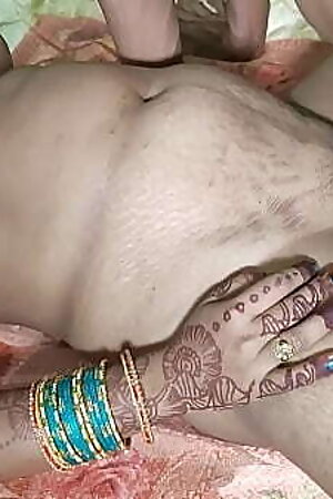 देशी इंडियन भाभी की एवरबेस्ट न्यू ईयर धमाकेदार चुदाई हिंदी सेक्सी ऑडियो केसाठ