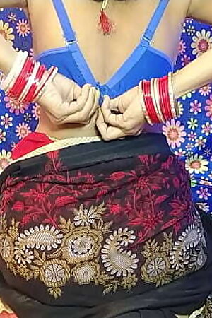 इंडियन सेक्स विडियो मेरे पति बाहर गए थे ।। सहेली के पति को पटा कर सेक्स किया उसने जबरदस्त चुदाई किया।।