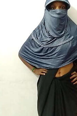 Boss Fucked Secretary And enjoyed sex with her in the office room  hot xxx videos